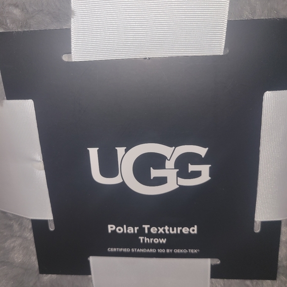 Ugg grey polar textured throw blanket 50x70 in. - Picture 2 of 7
